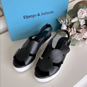 DJANGO & JULIETTE OSWEL Sandal in Black